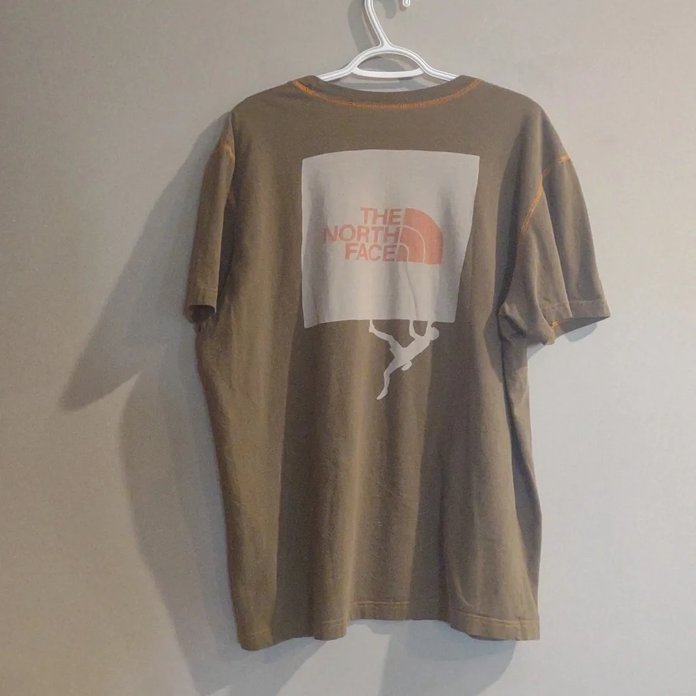The North Face Mens Xlarge Olive Green‎ Short Sleeve Tee Shirt